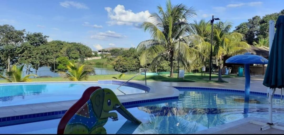 Aldeia Do Lago Caldas Novas Lindo Apt Com Cozinha Mobilia Nova Pode Levar Bebidas Na Area Das Piscinas Dış mekan fotoğraf